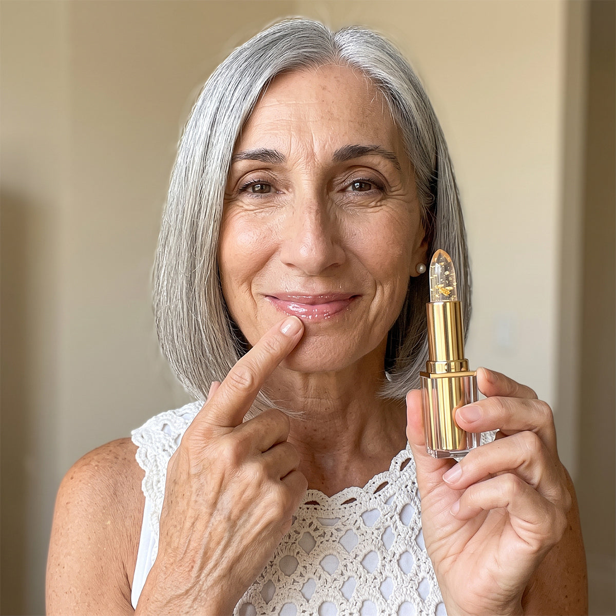 Woman testing Leouyu Signature Lipstick